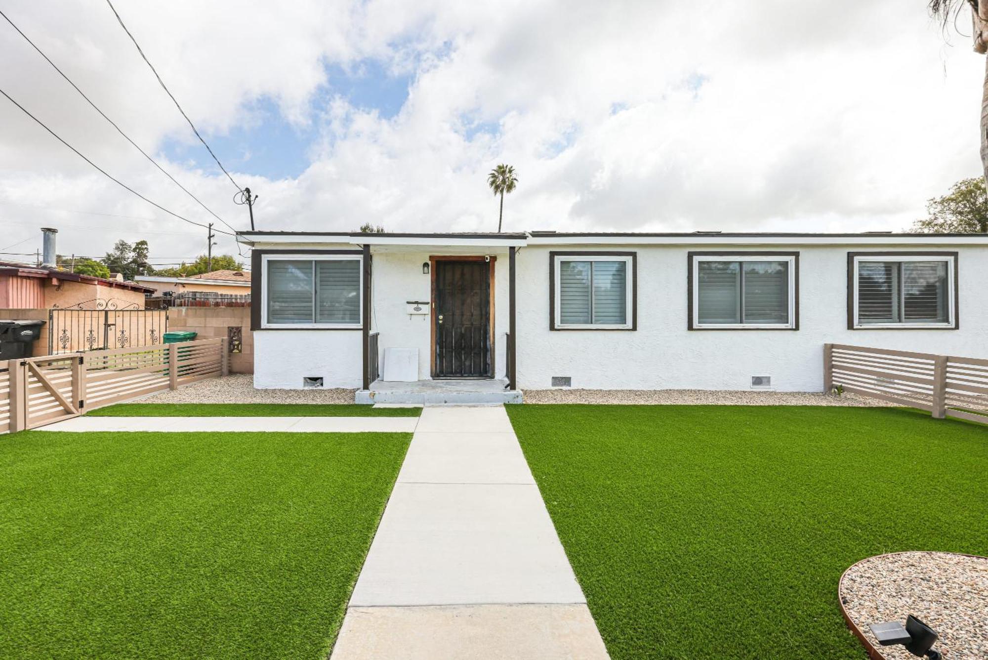 2 Homes In 1 Sleeps 18 10 Min To Zoo And San Diego