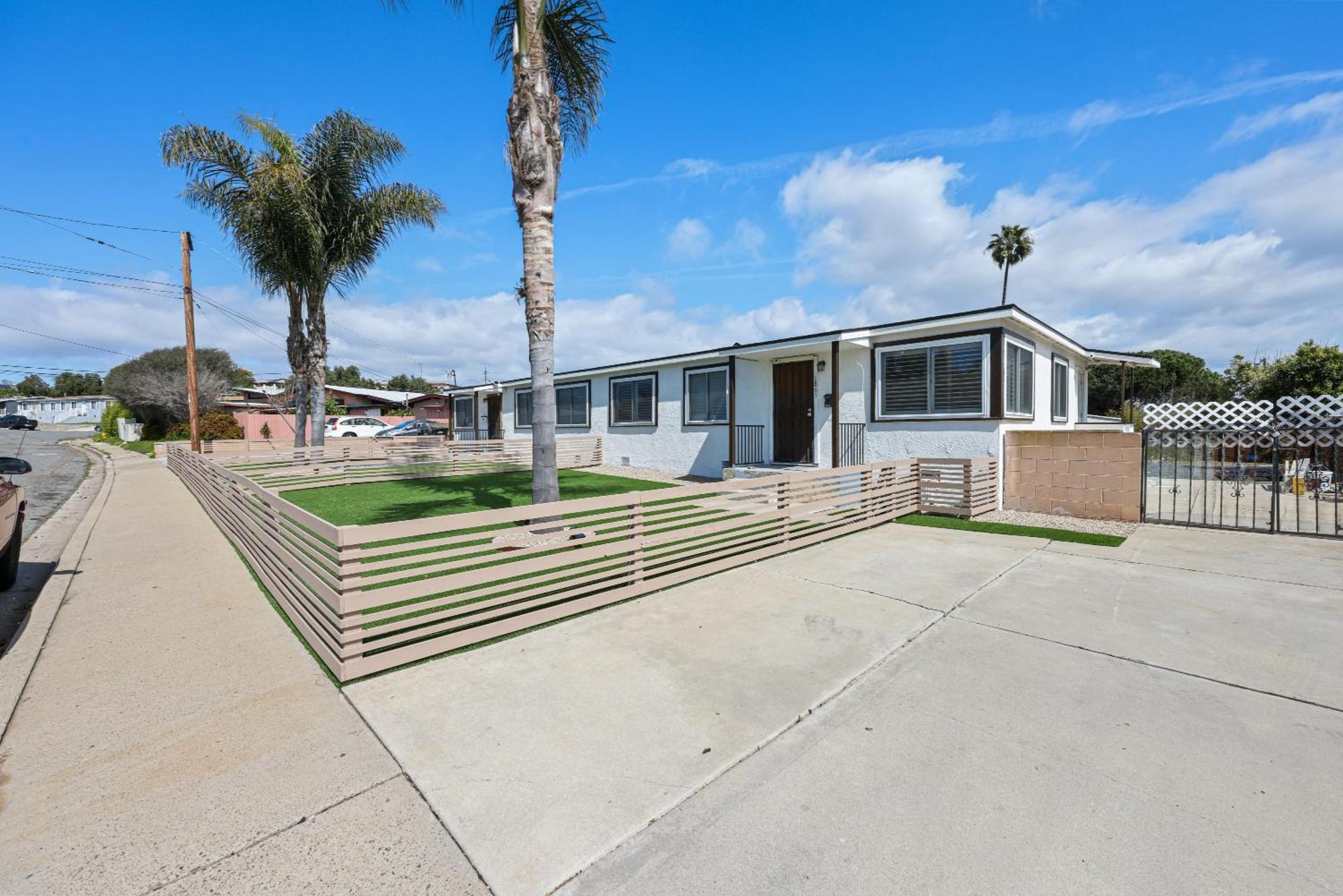 2 Homes In 1 Sleeps 18 10 Min To Zoo And San Diego